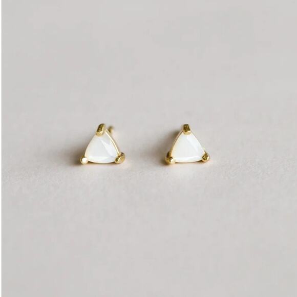 NEW ANTHROPOLOGIE JaxKelly Mother of Pearl 18kt Triangle Stone Gemstone Earring - Picture 1 of 7